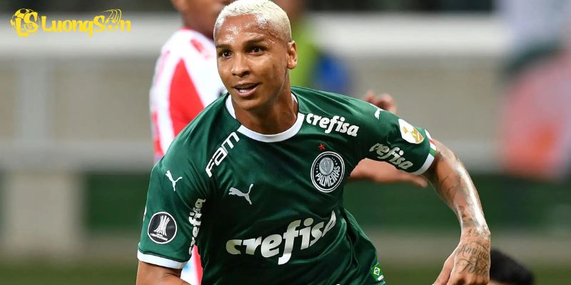 Đêm diễn tuyệt vời của Deyverson 